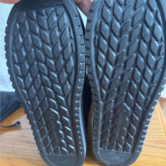 Koolaburra Black Fur-Lined Footwear - Picture 6 of 7